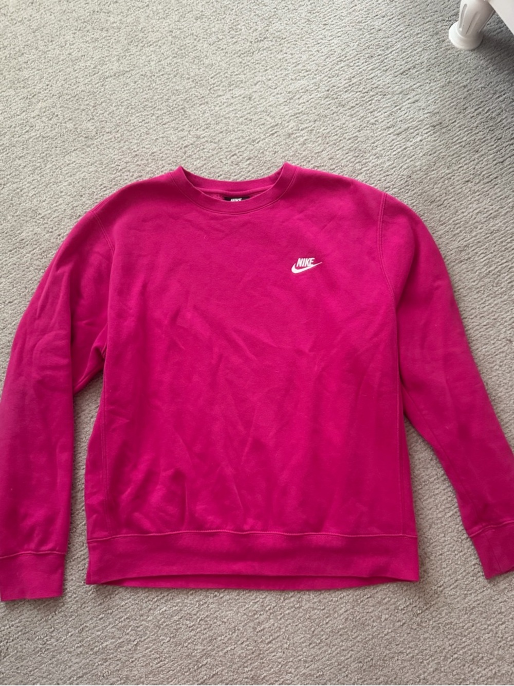 Nike Men's Fuchsia Crewneck Sweatshirt